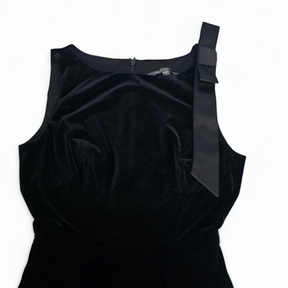 Julia Jordan Black Velvet Jumpsuit Women’s 8 | Sleeveless Satin Bow Shoulder - Picture 4 of 7